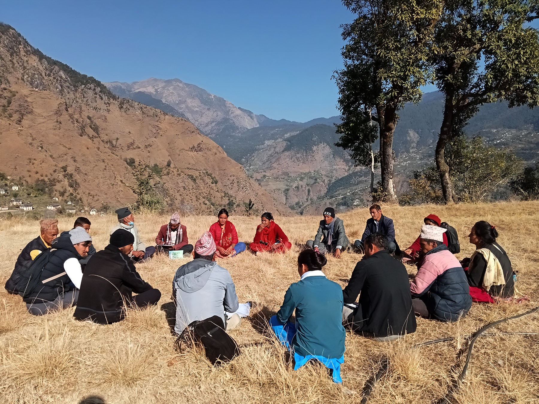 निष्पक्षता, पारदर्शिता र संवादको माध्यमबाट सम्बन्ध गाँस्दै माकुरा समूह